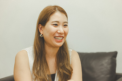 百田 光里 氏