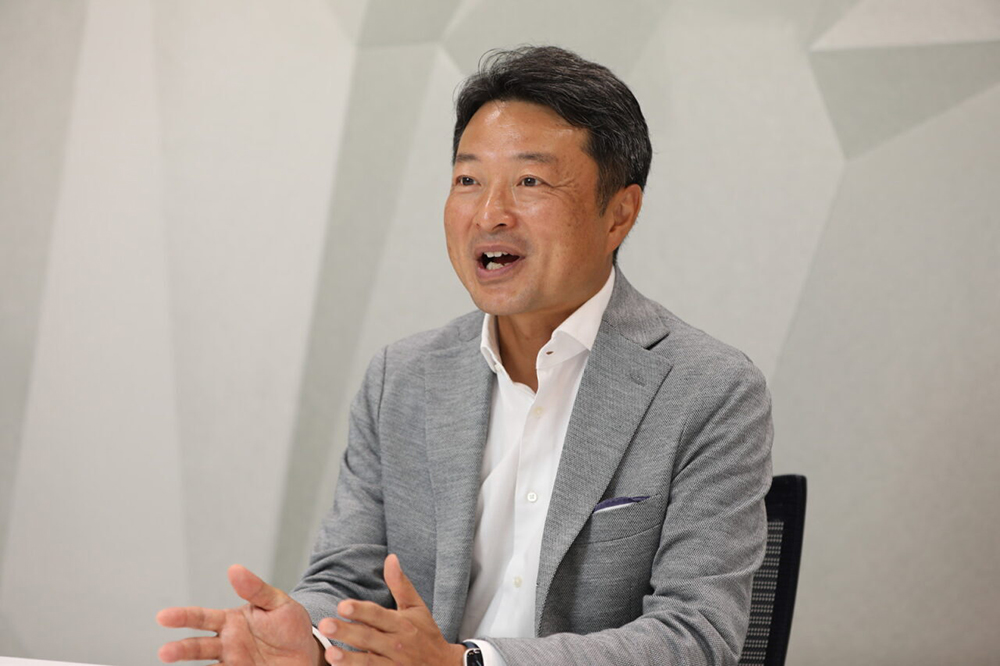 石上 尚人 氏